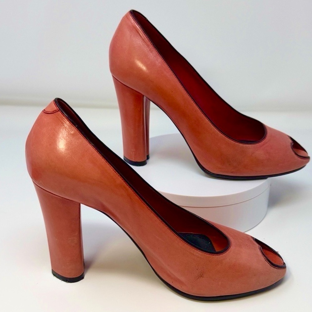 Marc Jacobs Peep Toe Heart Vintage 2008 Heels Red Leather Block Heel Size 6/36 - Picture 9 of 12